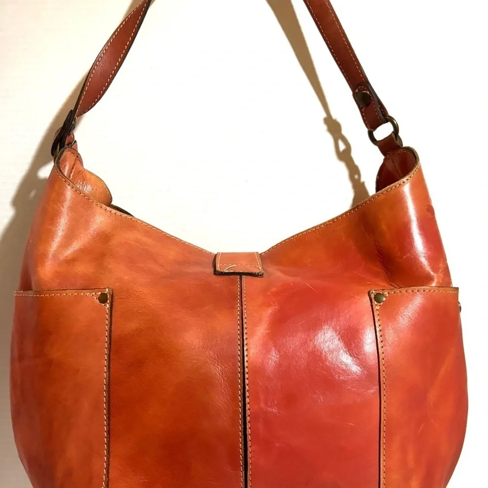 Patricia Nash Elegant Orange Leather Shoulder Bag